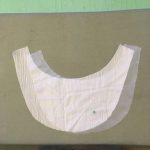 1-1 見返しに接着芯を貼る