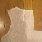 4-2 後身頃の肩ダーツを縫う