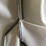 8-3 身頃の表生地に留め付ける